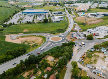 Okružnú križovatku Nitra – Mlynárce majú do užívania uviesť predčasne
