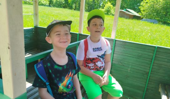 Mama dvoch školákov čelí finančnej tiesni, hľadá riešenie