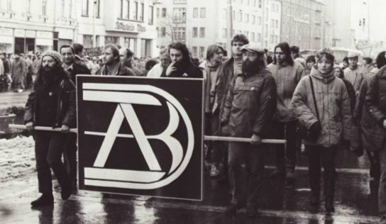 Divadlo Andreja Bagara si 17. november pripomenie verejnou diskusiou