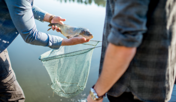 Slovenskí rybári vyjadrujú nespokojnosť s mimoriadnou členskou známkou