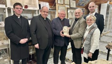 Jazdecká socha Máríe Terézie vo Veľprepoštskom paláci bude opäť kompletná