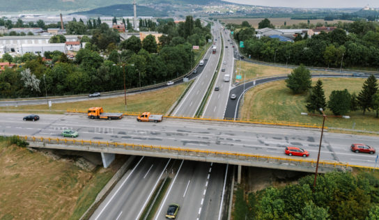 Kraj spúšťa rekonštrukciu úseku cesty na moste ponad R1